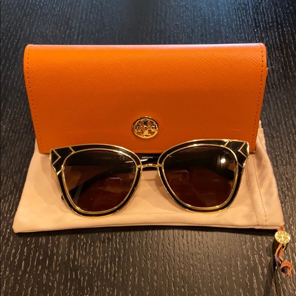 Tory Burch Accessories - Tory Burch | 6061 Sunglasses
